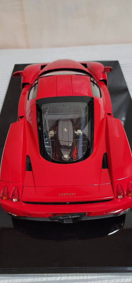 完成品・ディアゴスティーニ エンツォフェラーリ2002 1/8 模型