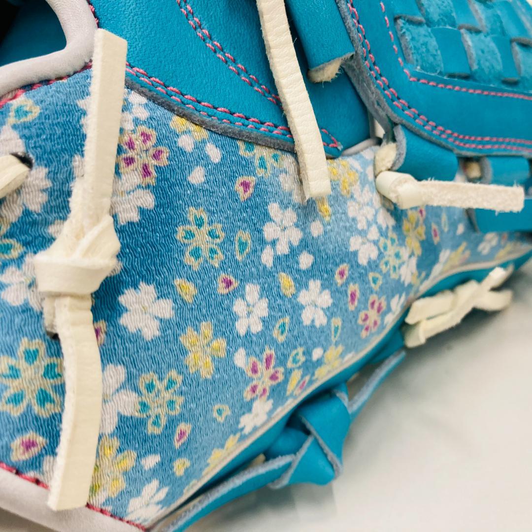 ディークエスト　オリジナルオーダーグラブ　軟式用　内野手用　ちらし水色カラー