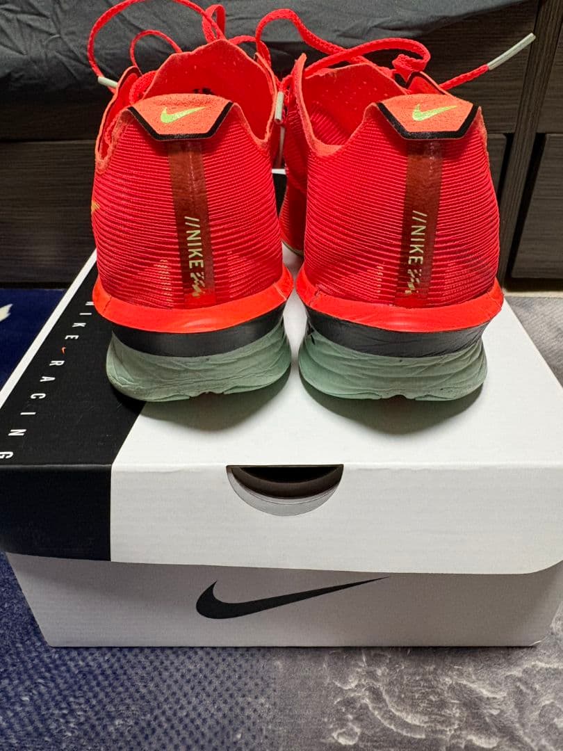 ナイキ ヴェイパーフライ 4　27cm