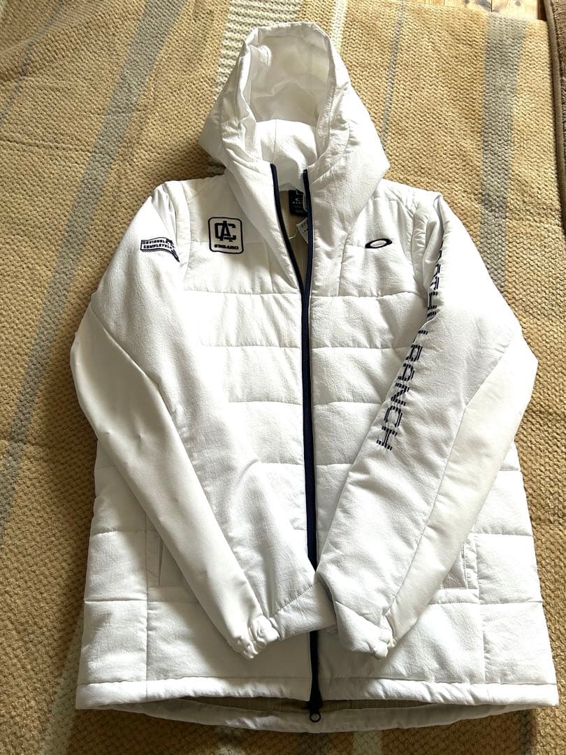 【美品】OAKLEYオークリー 2way中綿 ナイロン ジャケット Lサイズ