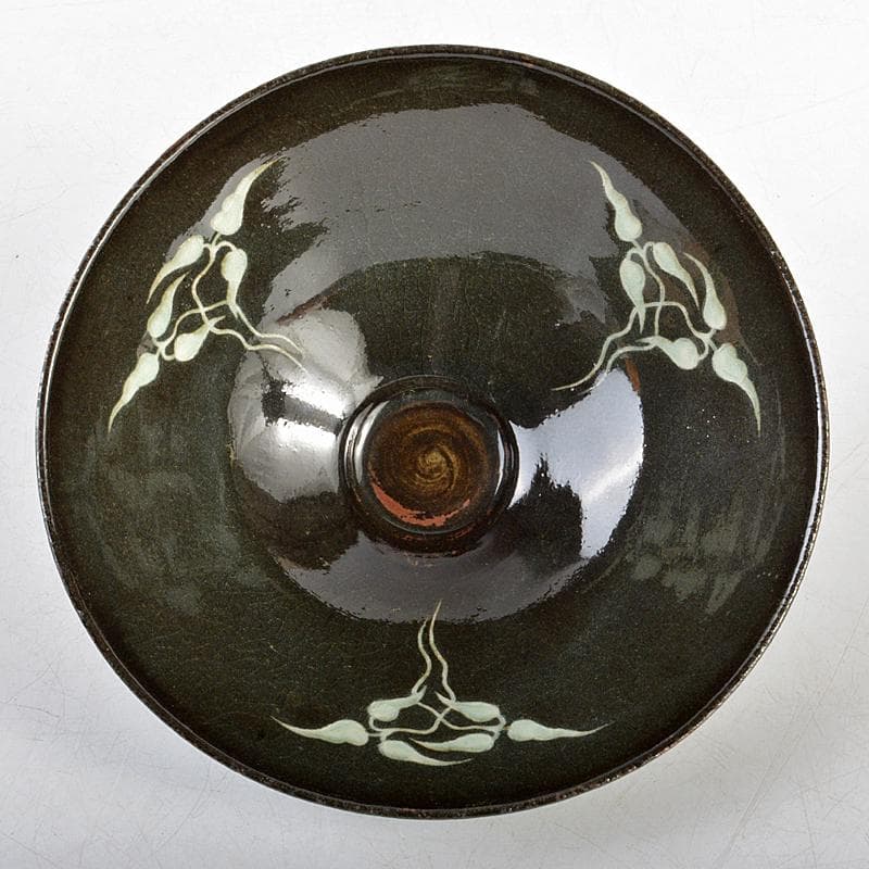 韓国人間文化財　柳海剛（柳根瀅）作　象嵌花文　茶碗　共箱　F　R5974