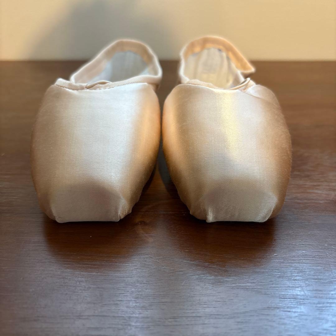 Nikolayトゥシューズ 3007proサイズ5 1/2 幅XXX 硬さM