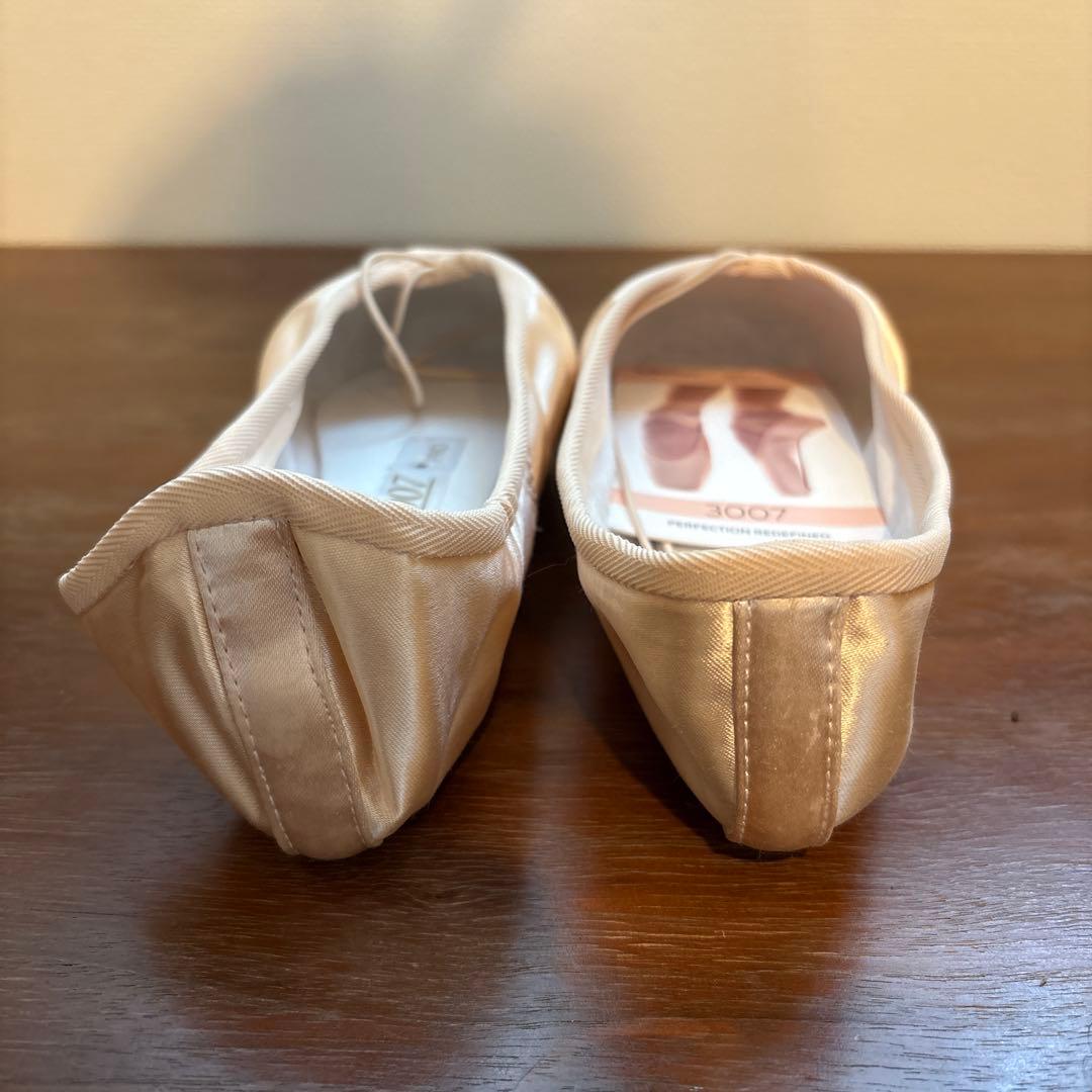 Nikolayトゥシューズ 3007proサイズ5 1/2 幅XXX 硬さM