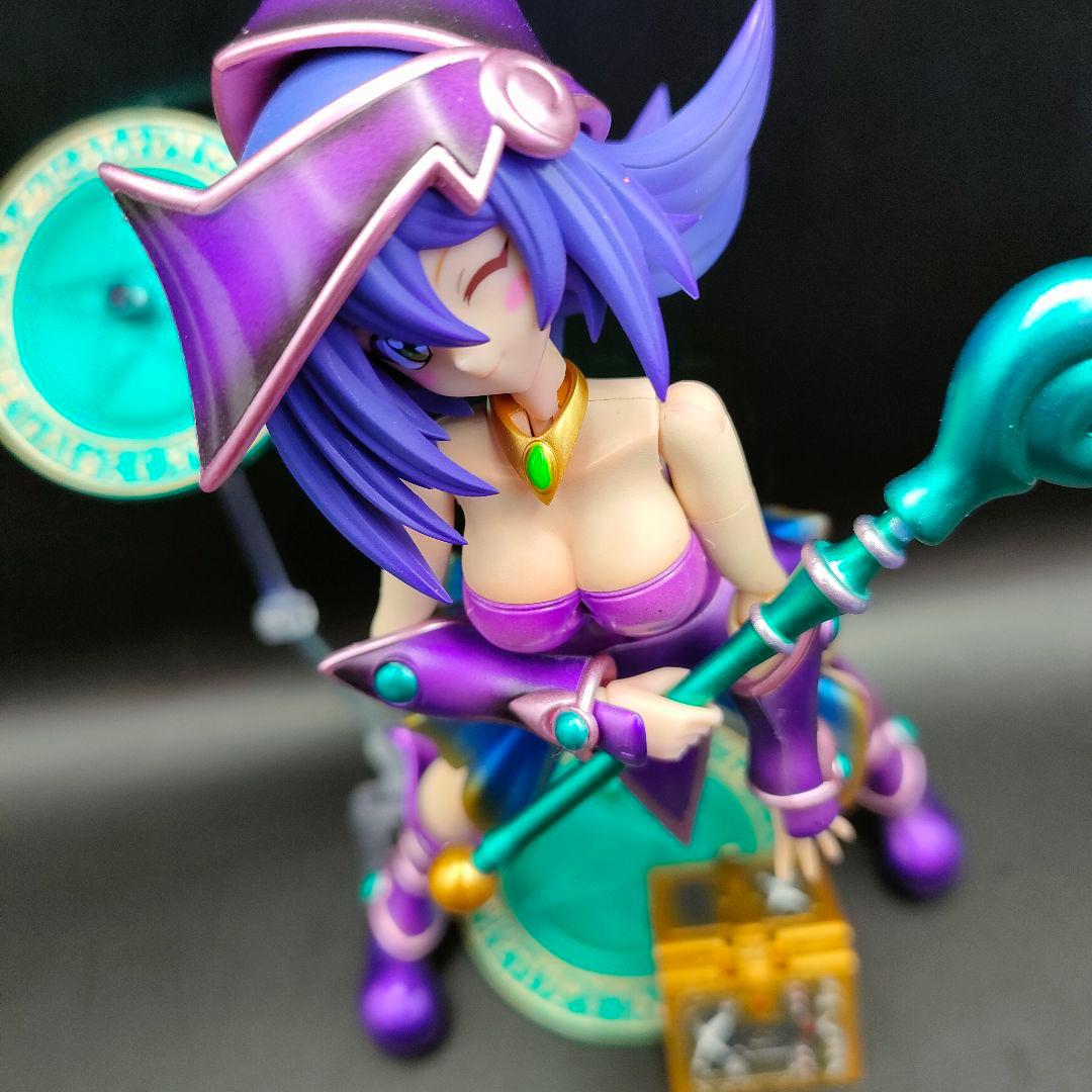 ブラック・マジシャン・ガール　クロスフレーム　遊戯王　初期師匠