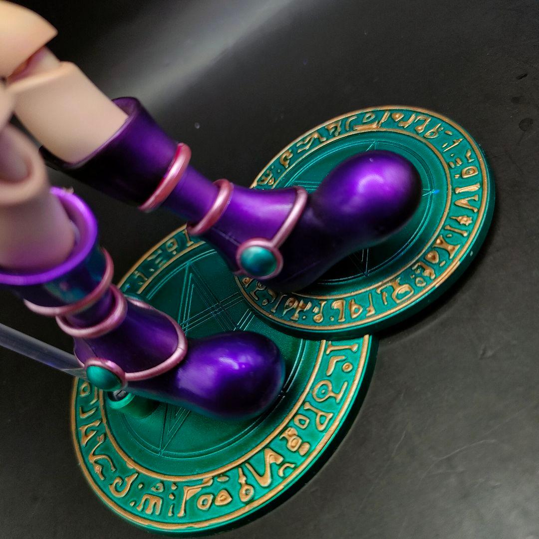 ブラック・マジシャン・ガール　クロスフレーム　遊戯王　初期師匠