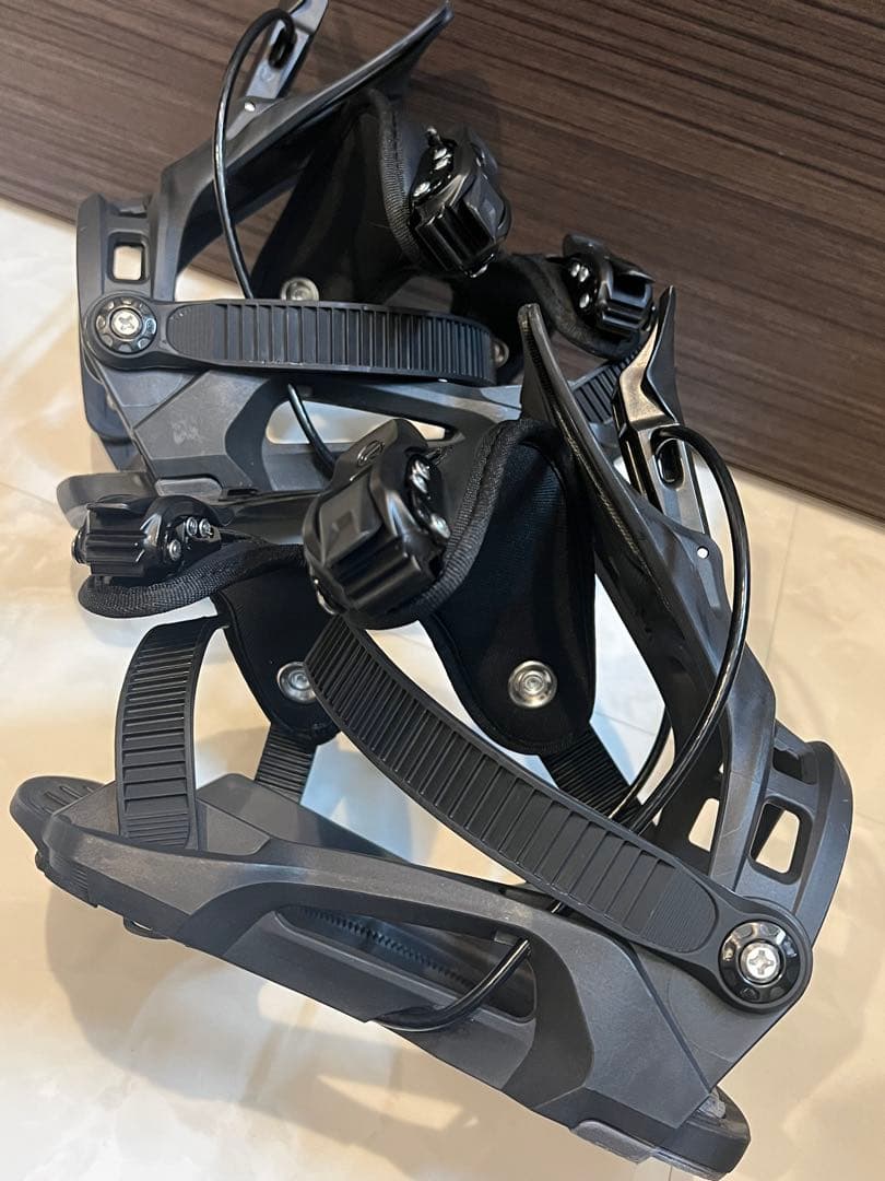 FLOW NIDECKERビンディング