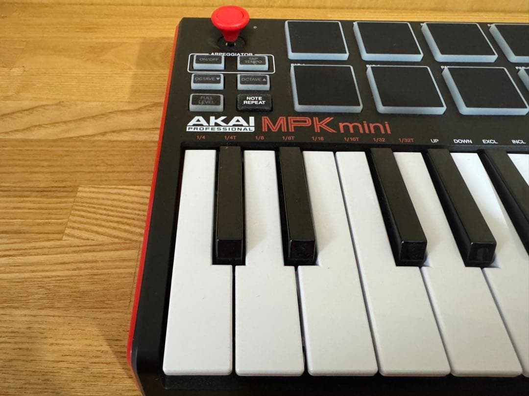 AKAI MPK mini play MIDIキーボード 箱　付属品付き