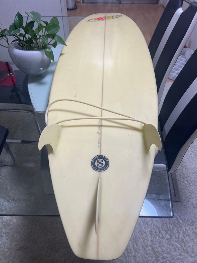 ショートボード 2フィン 赤黒グリップパッド