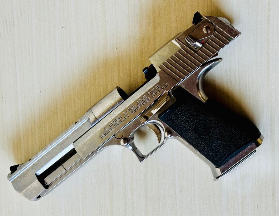 モデルガン　デザートイーグル　ブローバック式