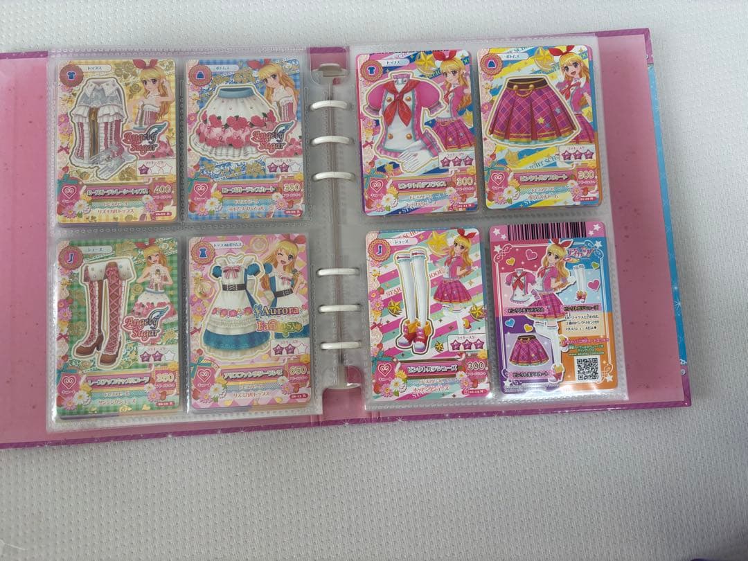 アイカツ　2000枚 バインダー カードケース グッズ まとめ売り