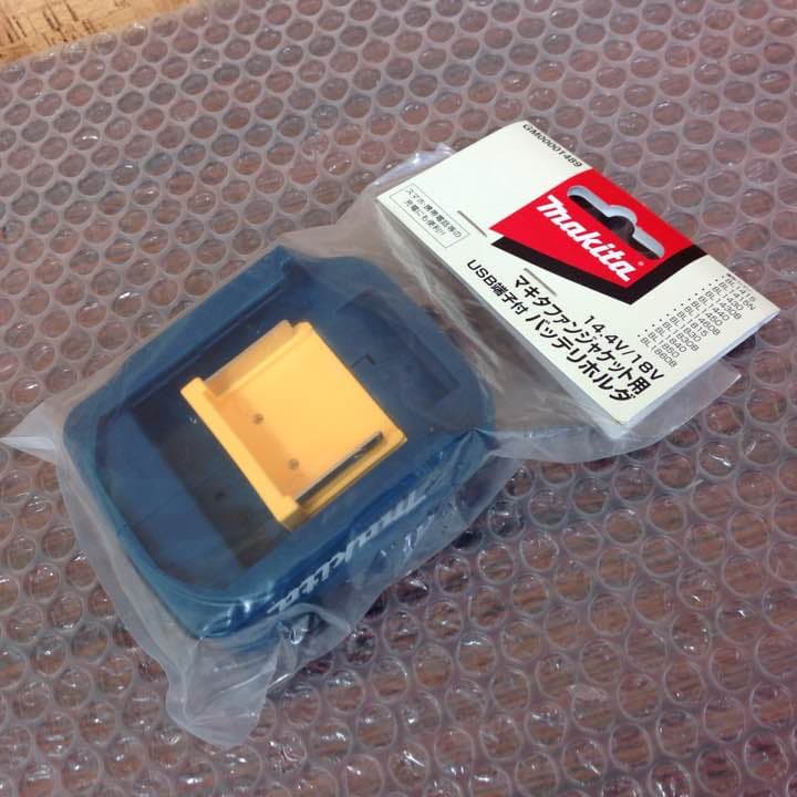 未使用 マキタ 充電式ファンジャケットLL+替ジャケット+バッテリーホルダ