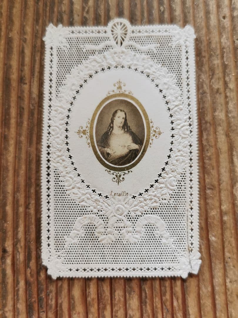パリアンティーク キリストのレースカニヴェ フレーム額装 薔薇エンボス✟ セピア