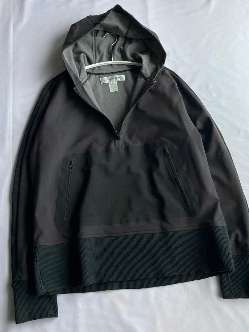 コムデギャルソン シャツ 黒 フード付きブルゾン