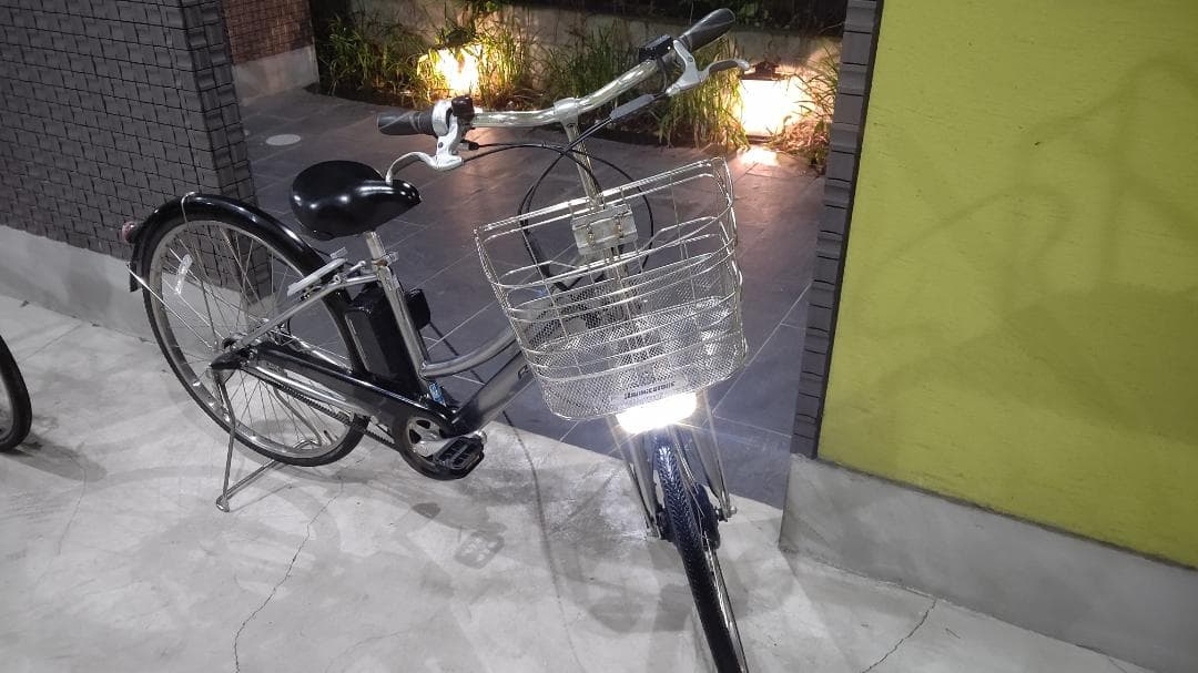 アルベルトe　26インチ　内装3段 　回生充電機能付き　電動自転車　ブリヂストン