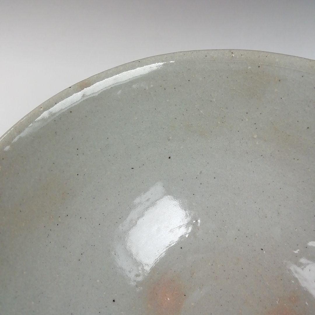 Ｔ８７１　茶碗　『銹絵　草花文』『通次阿山 造』　共箱　抹茶碗　茶道具