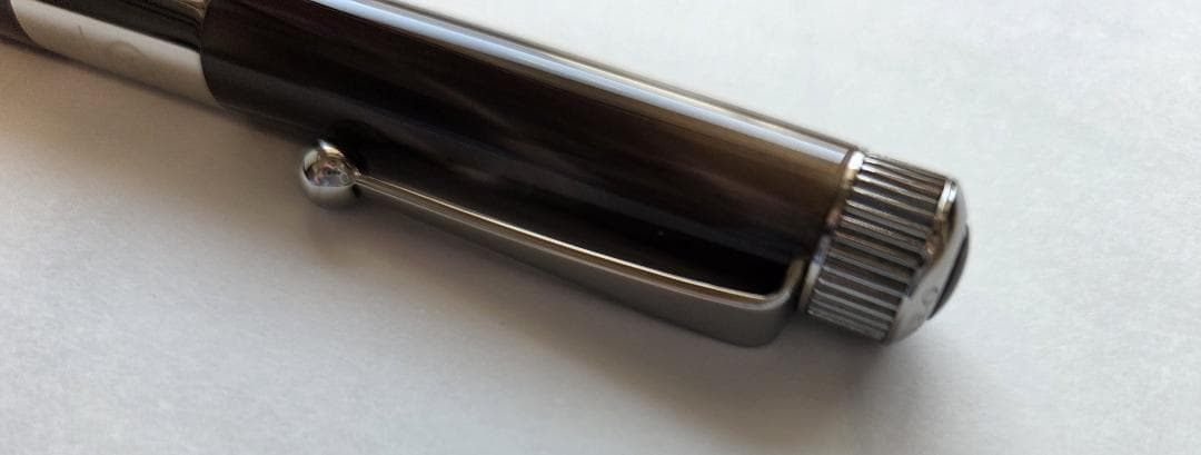 伊東屋 ROMEO No.3 ボールペン 細軸 イタリアングレー