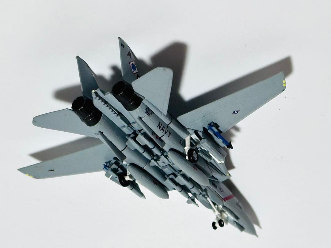 航空機・ヘリコプター GULLIVER 1/200 F-14 TOMCAT VF-102