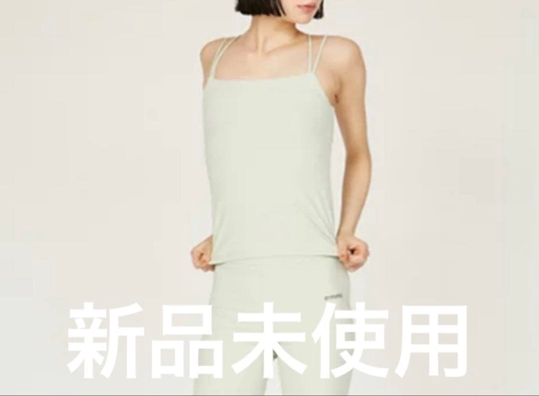 新品未使用　エミ emmi ヨガウェア トップス キャミソール M ミント