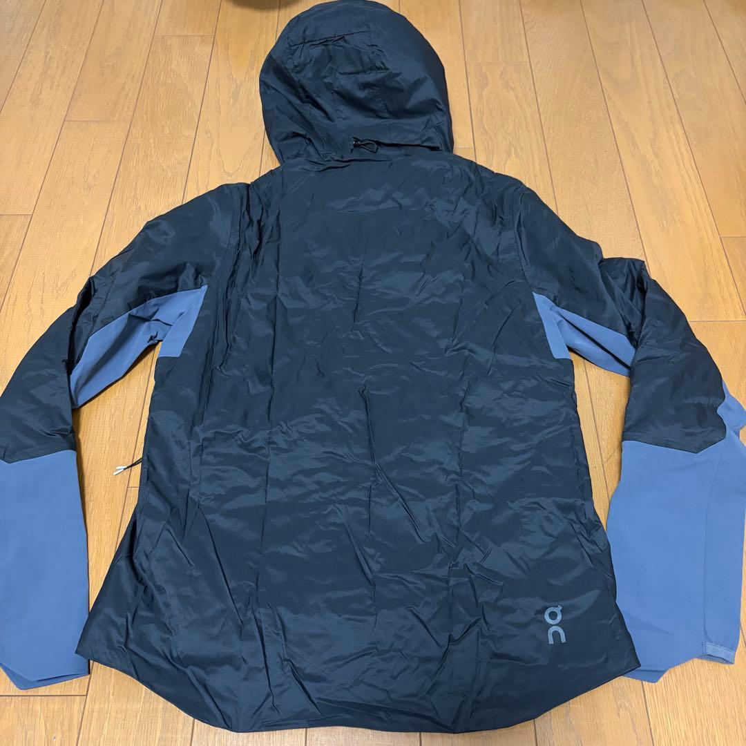 On》Insulator Jacket