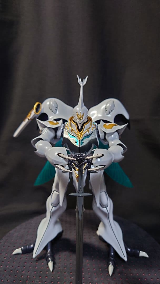 バンダイ　HGサーバイン　塗装済完成品