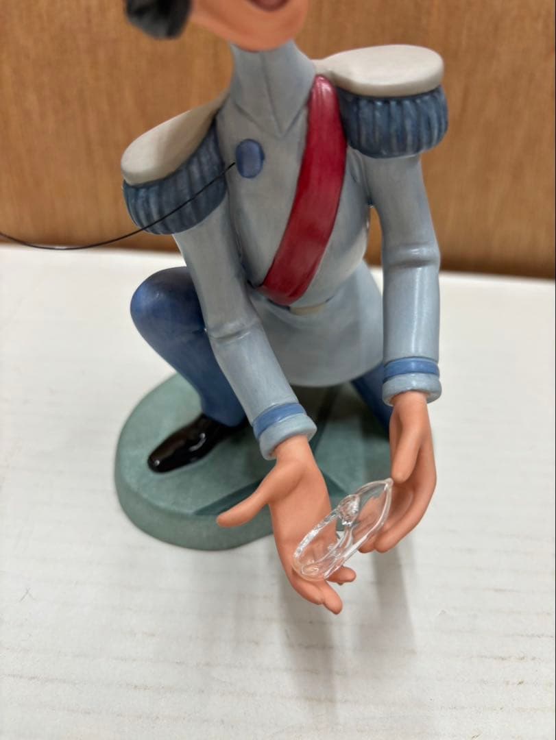 ディズニーwDCC 太公ガラスの靴 ( シンデレラを探しに )