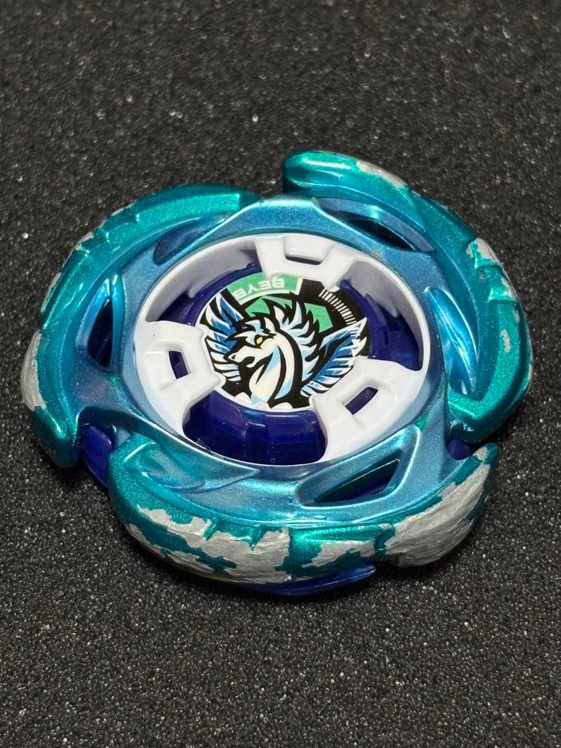 ベイブレードXエアロペガサス3-70A ダブルメタルコート:ブルー&グリーン