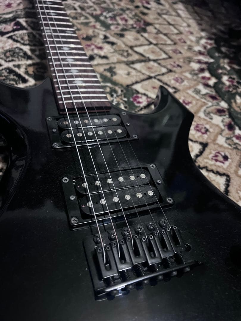 MONSTY モンスティー　ワーロック　エレキギター