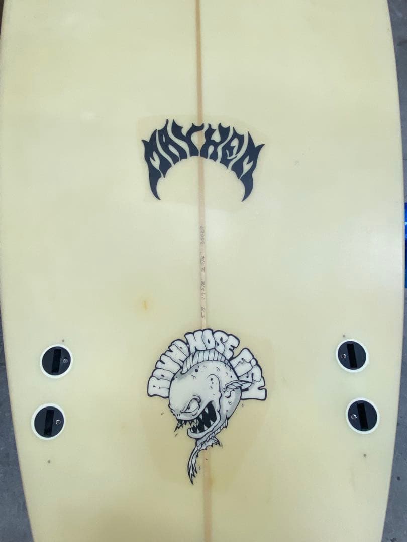 Lost メイヘム　RNF 中古　大阪引取り限定　グラフィック