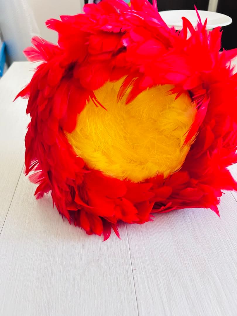 ウリウリ　フラダンス　タヒチアン　赤　羽　黄色　楽器　ハワイ　一体型　２個セット