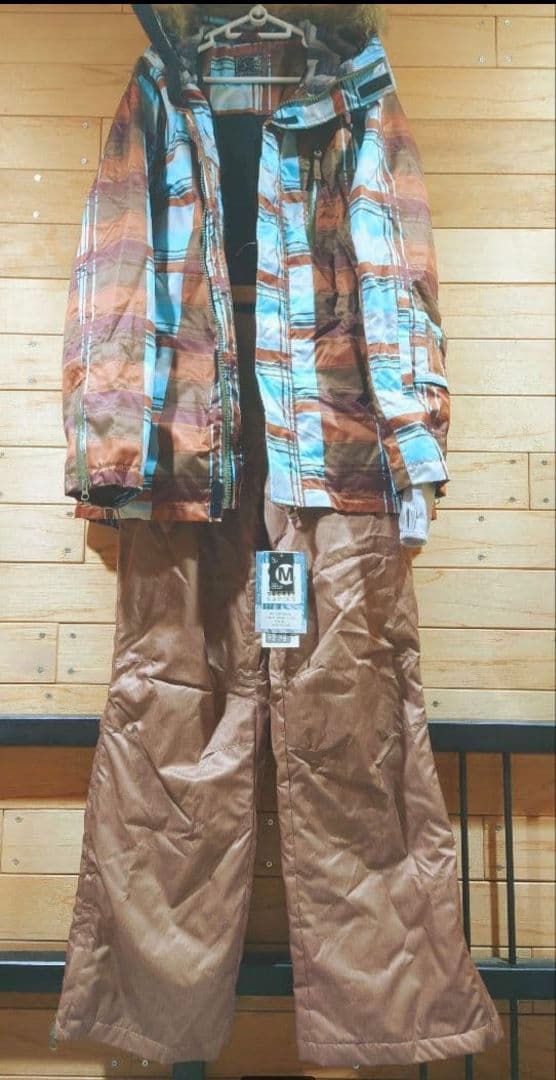 新品スキーウェア(スノボーウェア)SECRET GARDENシークレットガーデン