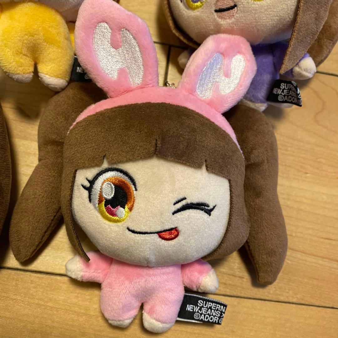 NewJeans 村上隆　ぬいぐるみ　キーホルダー　キーリング