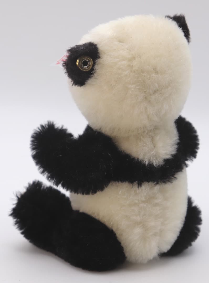 Steiff 北京PANDA 1,000体日本限定品ぬいぐるみ 約18cm