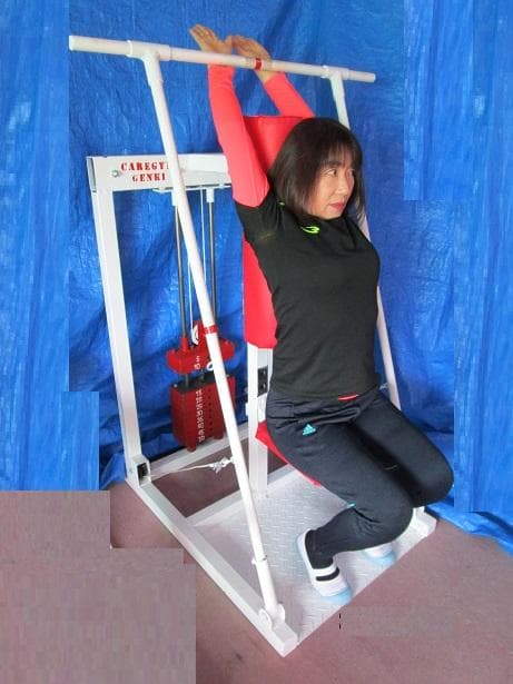 プルオーバー　マシン　健常者と車椅子 パラアスリート 試作１号