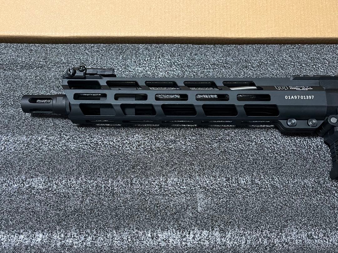 C.A.TヴァーサテイルAR-15、保証書付き