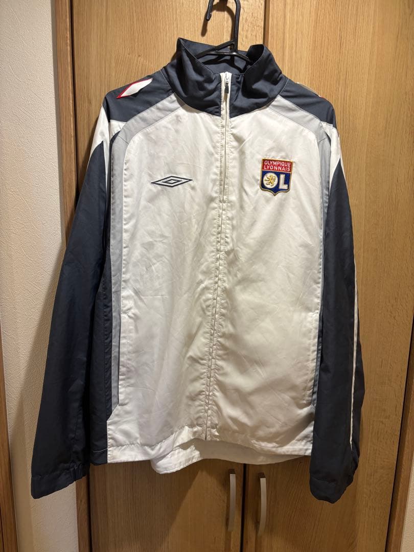 Umbro リオンウィンドブレーカー