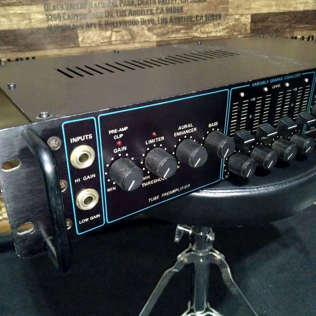 SWR STUDIO 220　ベースアンプヘッド