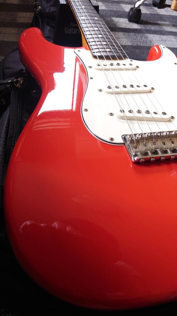 Fender Japan：ST62-78TX Fiesta Red
