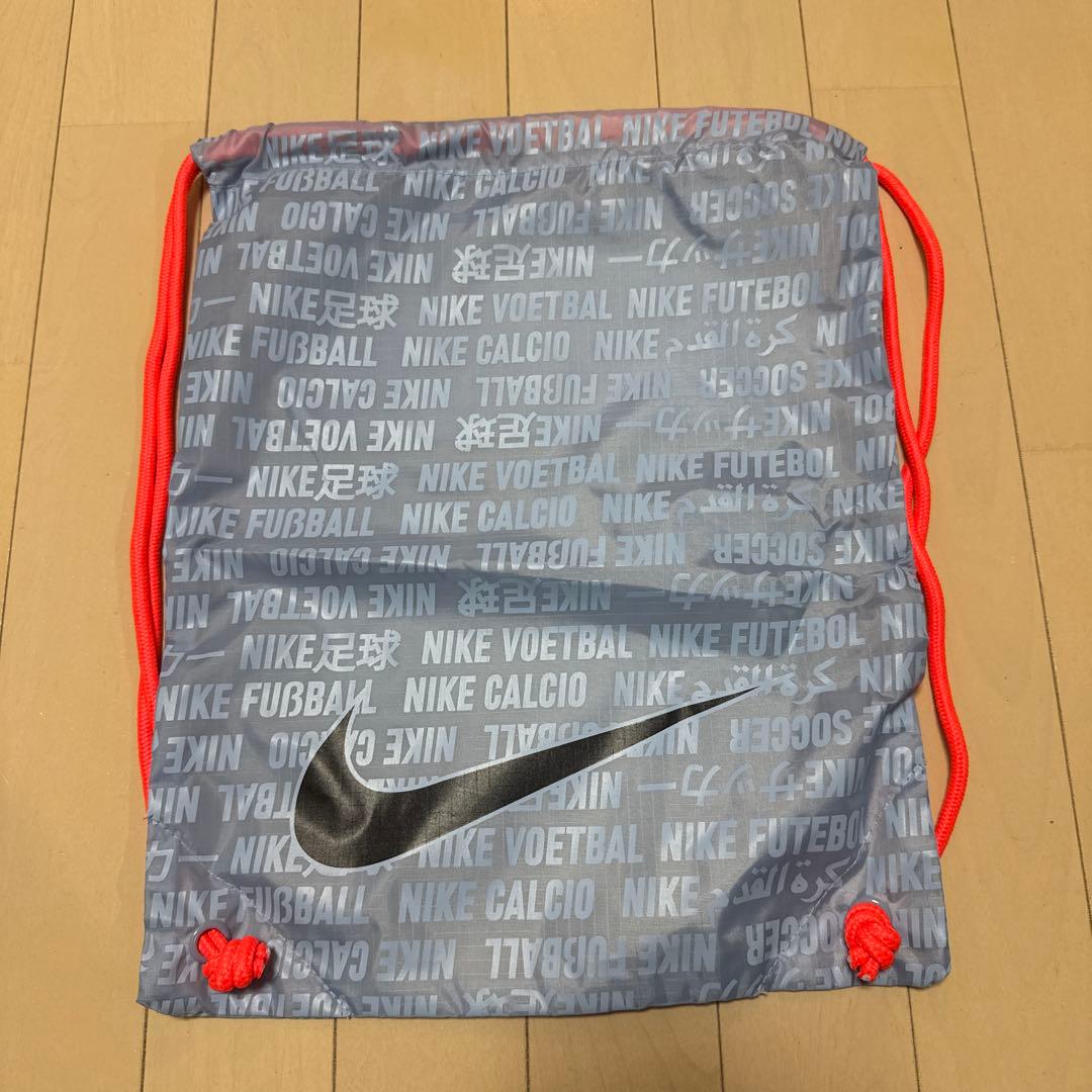 完売品 ナイキ ファントム 6 LOW エリート FG 26.5