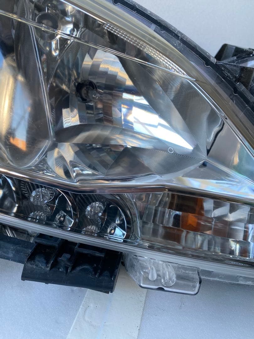 日産 シルフィ B17 前期 純正ヘッドライト 左右セット