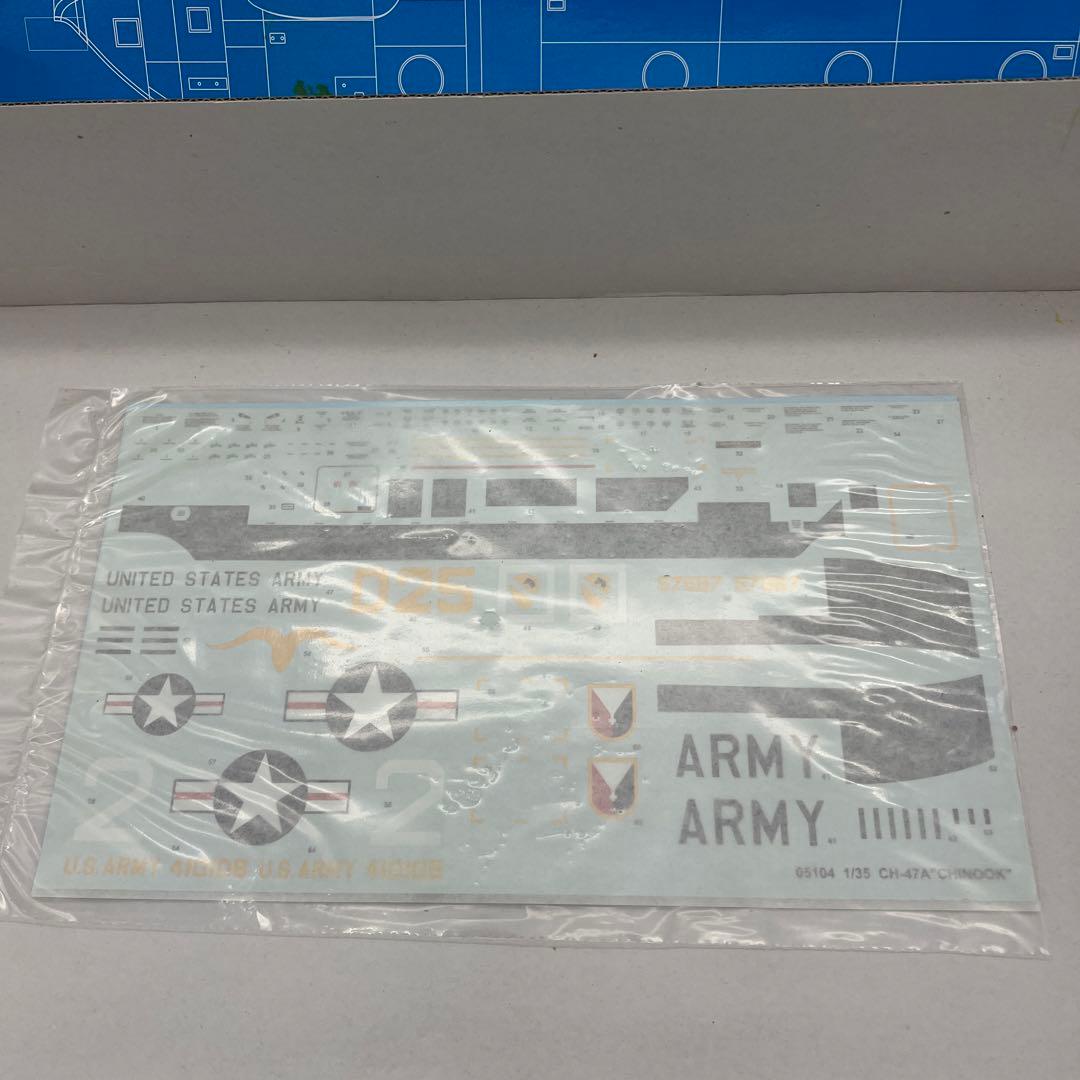 1/35 CH-47A チヌーク 大型輸送ヘリコプター プラモデル