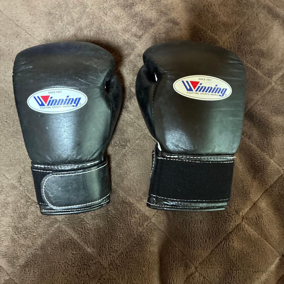 Winning ボクシンググローブ 8oz ブラック
