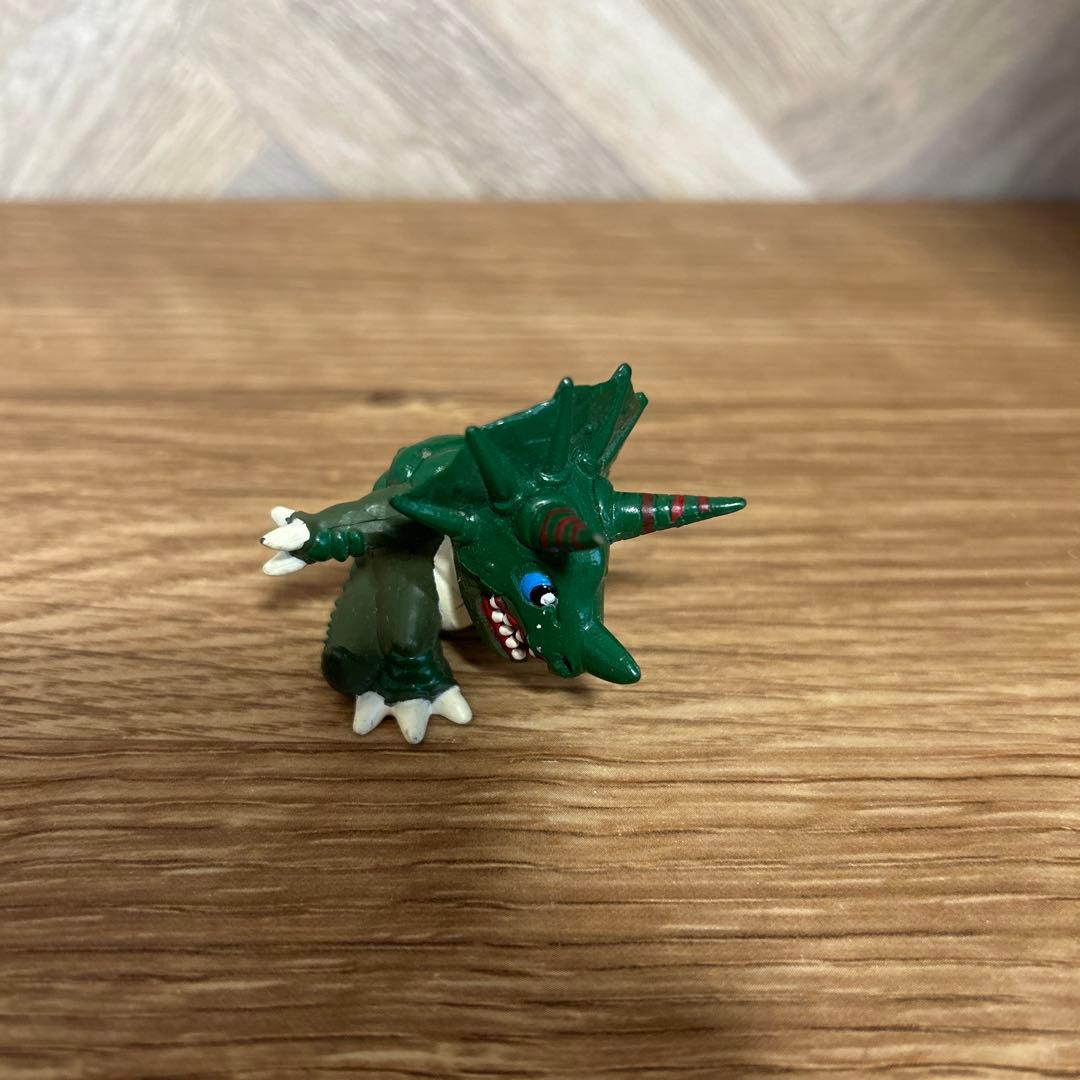 ザ　デジモン デジコレキーチェーン　トリケラモン、サーベルレオモン、ズドモン