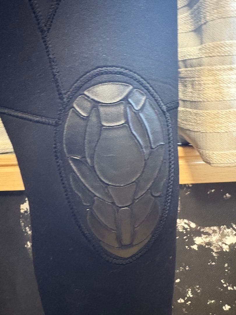 WorldDive フルスーツ ブラック/グレー　5ミリ　Mサイズくらい