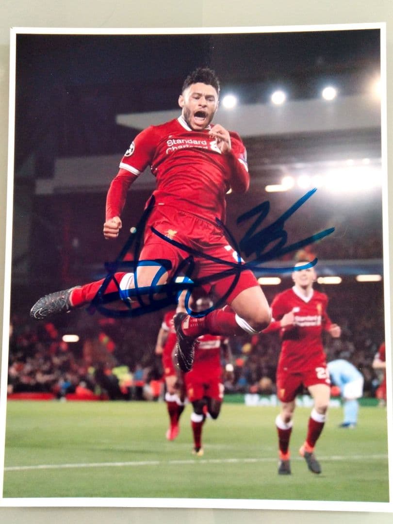 セール中…アレックス・オックスレイド＝チェンバレン直筆サイン入り超大型写真…