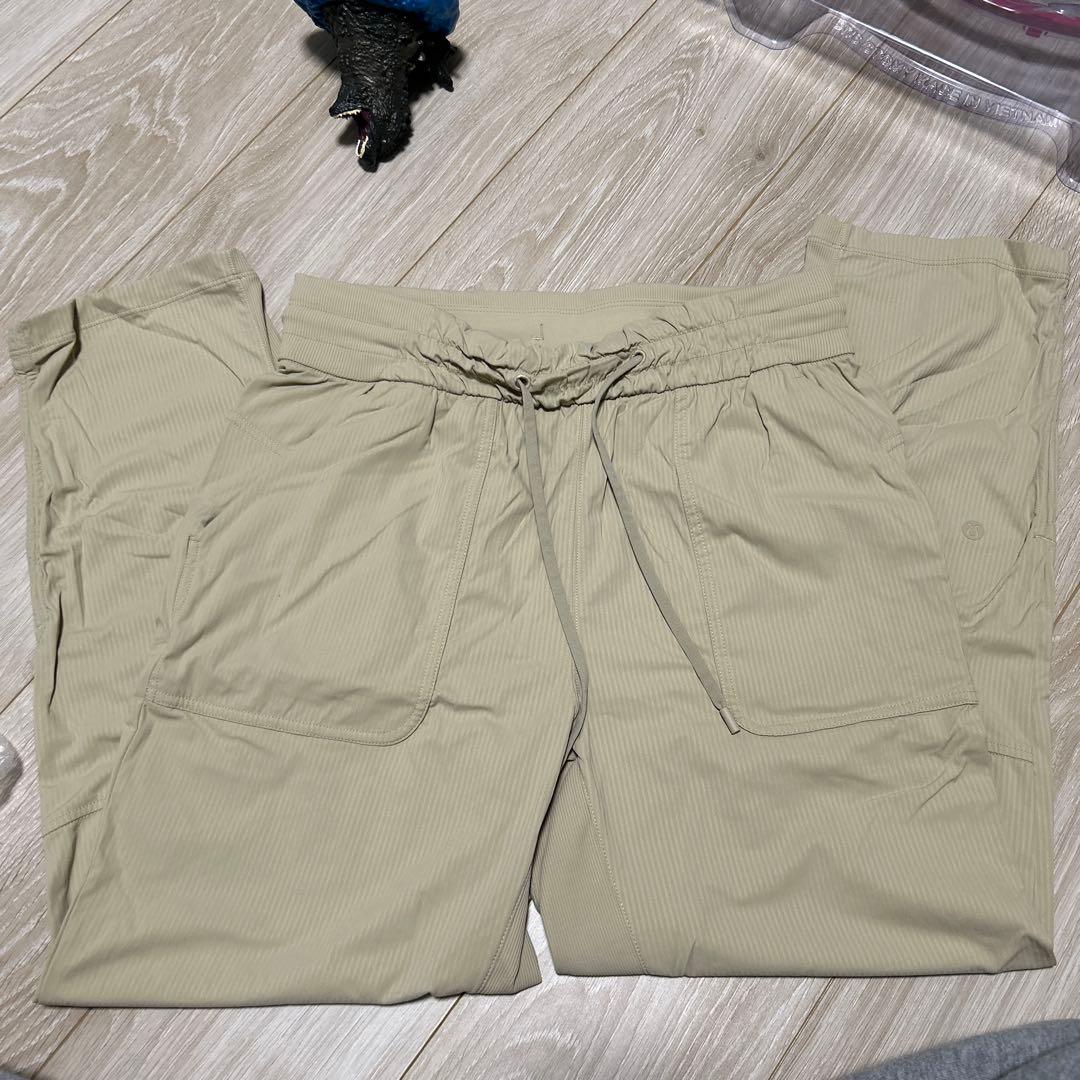 lululemon DanceStudio パンツ　サイズ6