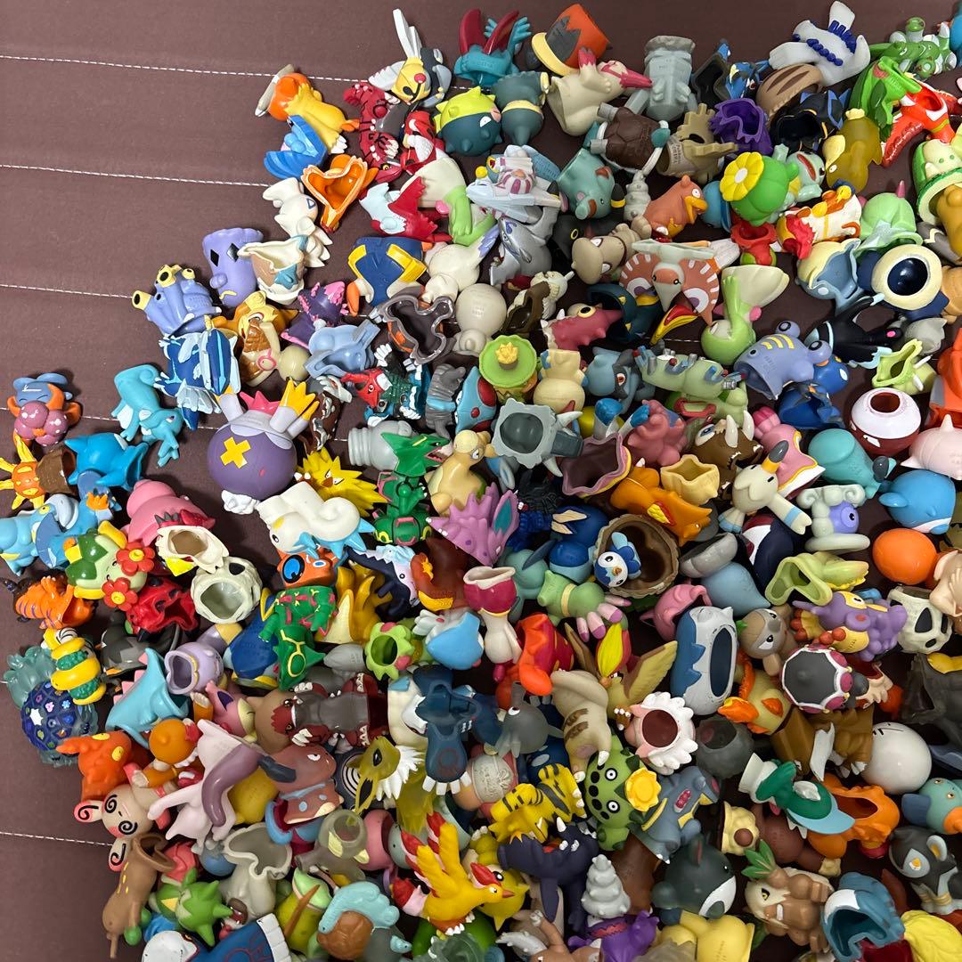 ポケモンキッズ クリア モンコレ ポケモン フィギュア カントー　ピカチュウ