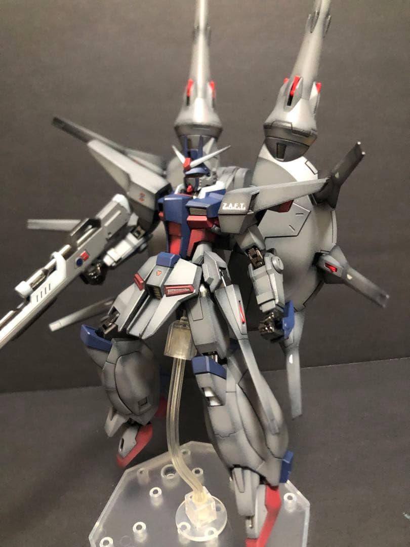ガンプラ　HGCE レジェンドガンダム　全塗装完成品　ガンダムSEED バンダイ