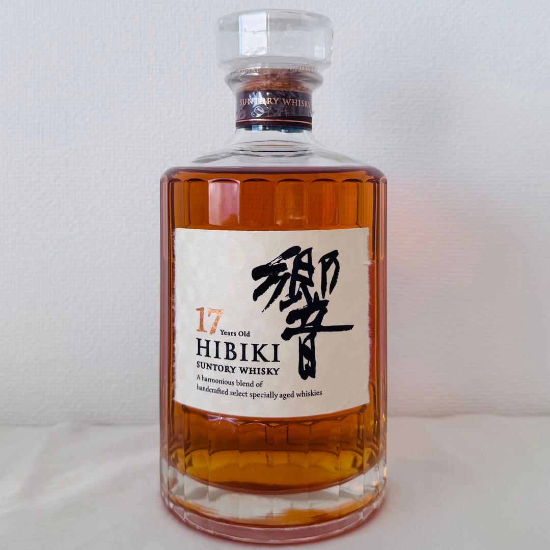 【希少】響 Hibiki 17年 サントリーウイスキー 700ml