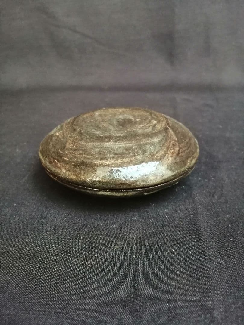 【茶道具】楽山焼ノンコウ写若松絵一文字香合　244