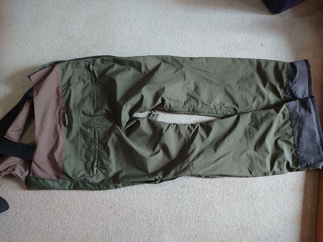 SCAPEビブパンツ美品難ありMサイズ送料込み